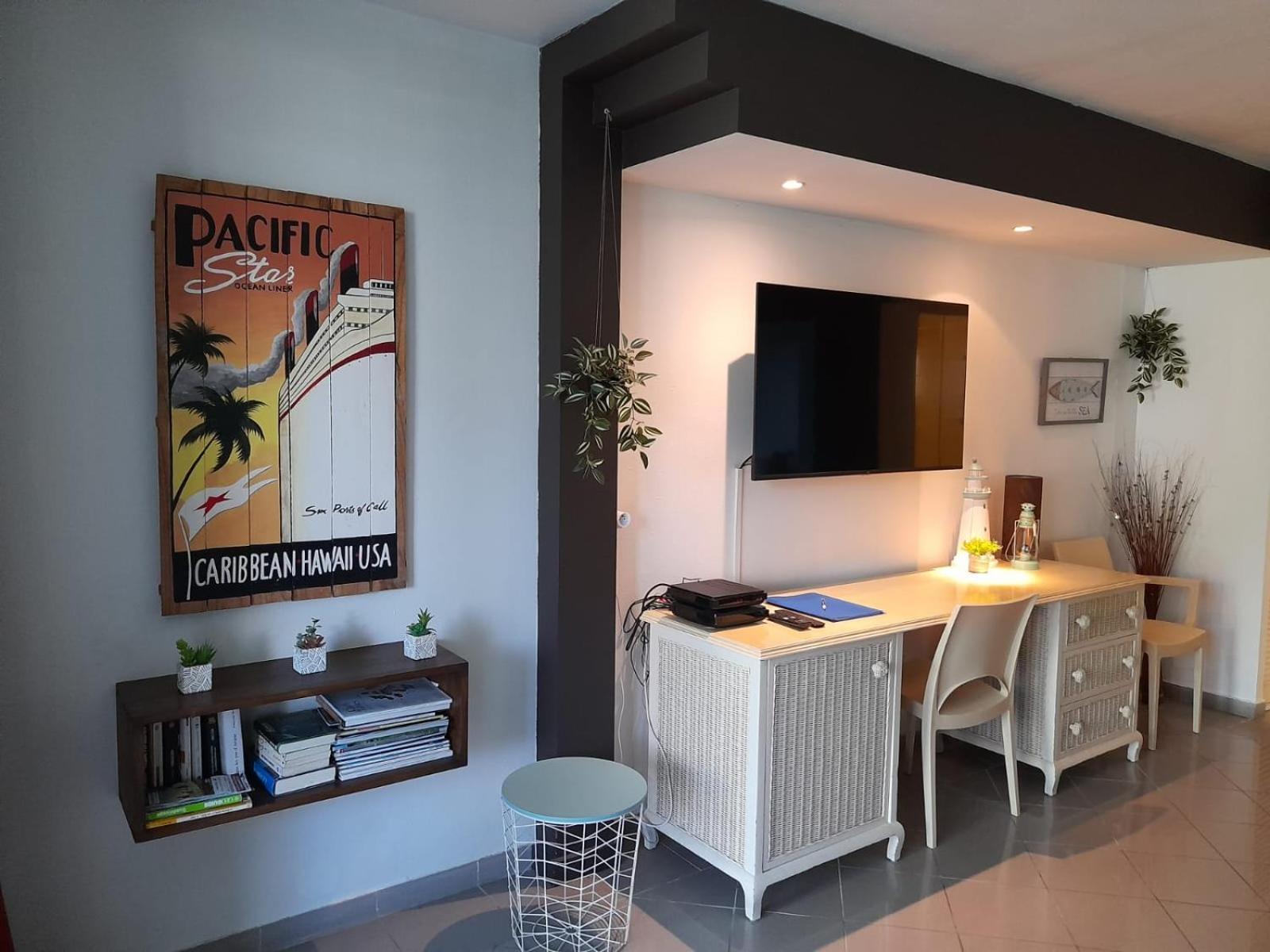 Ilet Bleu Studio Cosy Rdc Vue Mer Et Jardin - Acces Direct Plage Le Gosier  Exterior photo